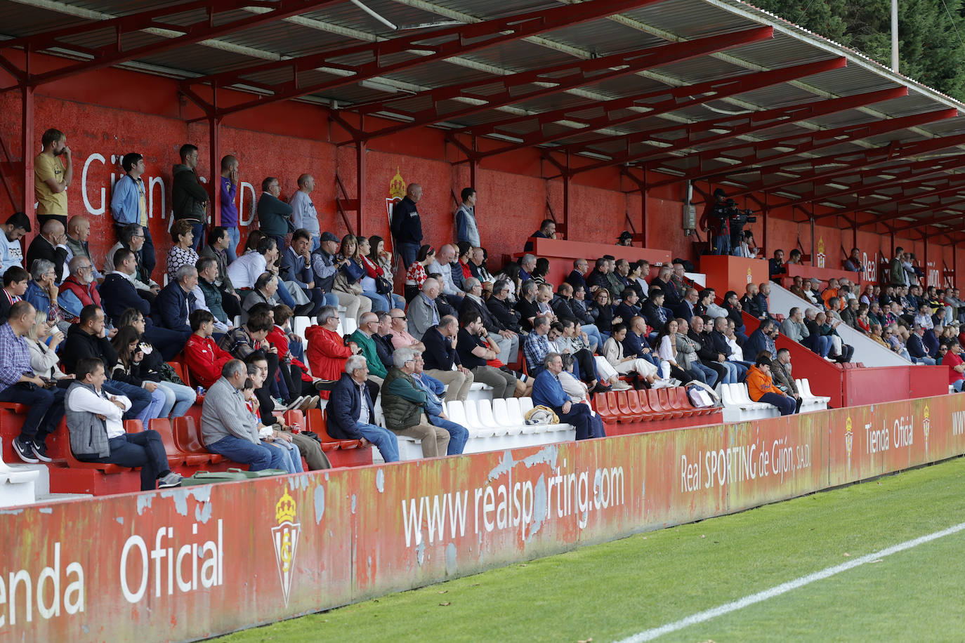 Fotos: Las Mejores Imágenes Del Sporting B - Praviano | El Comercio ...